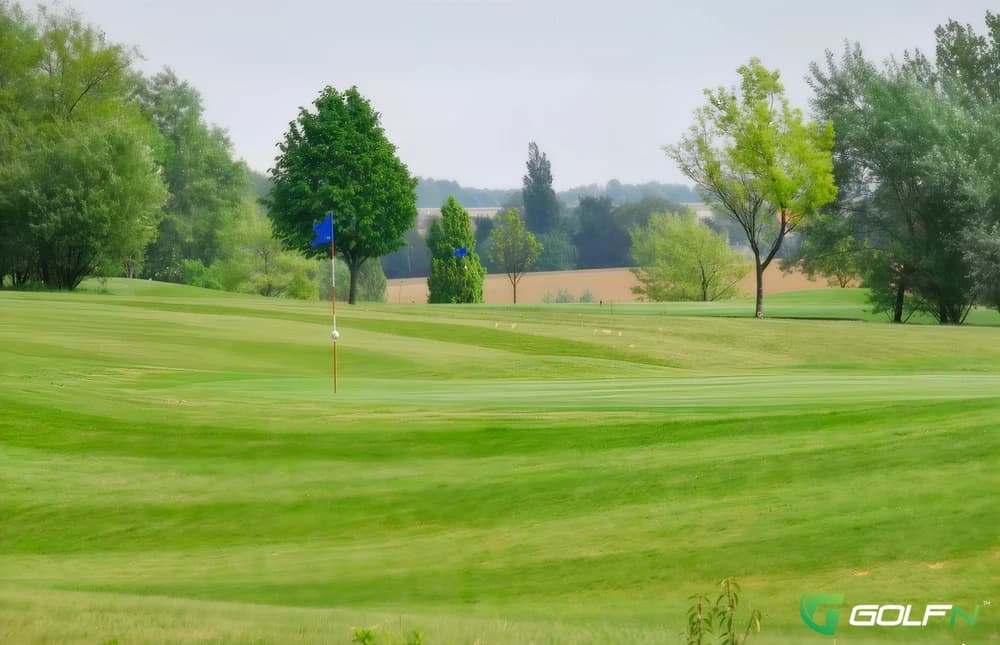 Hindley Hall Golf Club in Hindley Wigan, England — private, 18-hole golf course, designed by Martin Hawtree (1989)