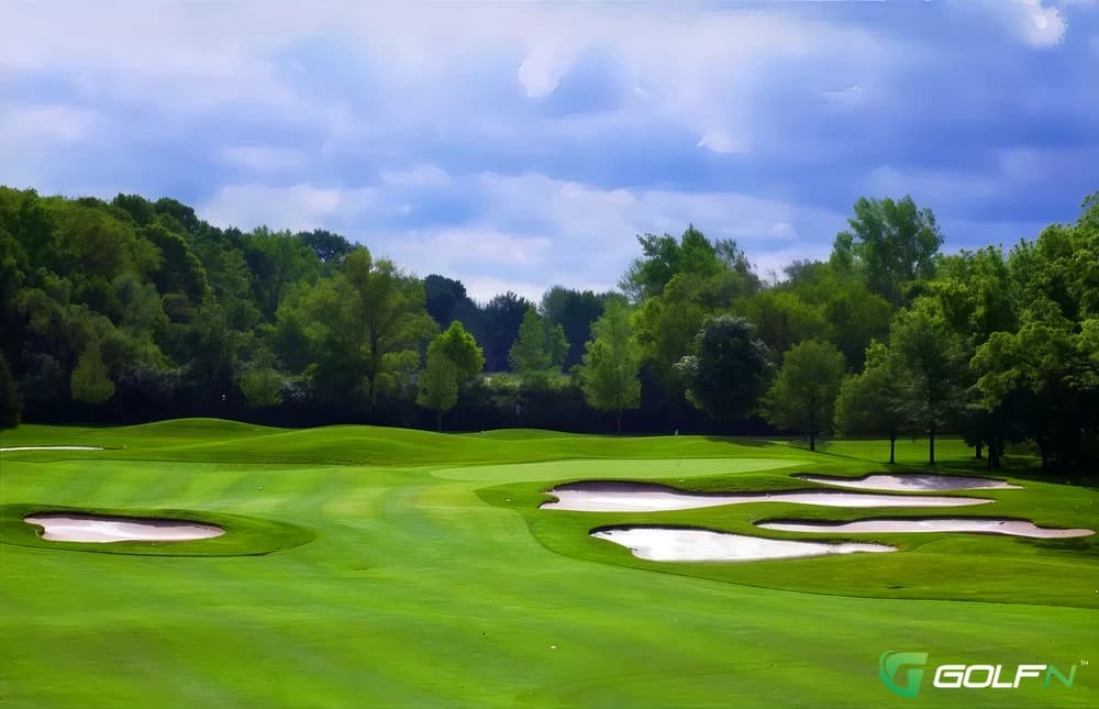 Vintage - Yankee Trace in Centerville, Ohio — semi-private, 9-hole golf course, designed by Gene Bates (1995)
