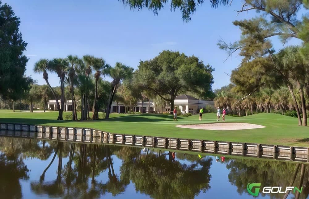 Boca Royale Golf & Country Club in Englewood, Florida — semi-private, 18-hole golf course, designed by Steve Smyers