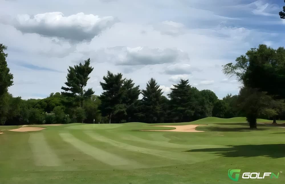 Bowling Green Country Club in Bowling Green, Kentucky — private, 18-hole golf course, designed by David Pfaff (1994)
