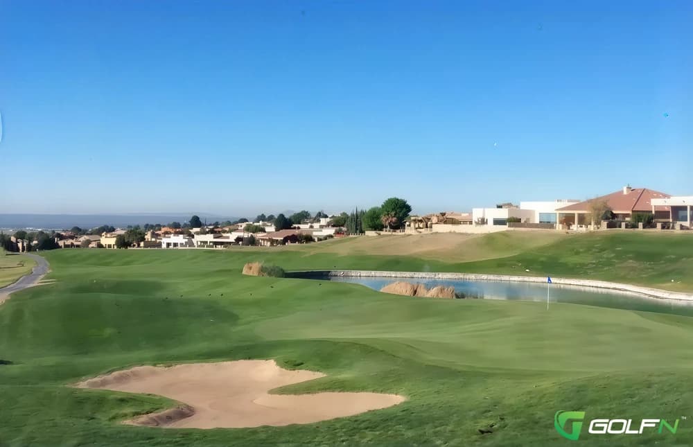 Sonoma Ranch Golf Club in Las Cruces, New Mexico — public, 18-hole golf course, designed by Cal Olson (2000)