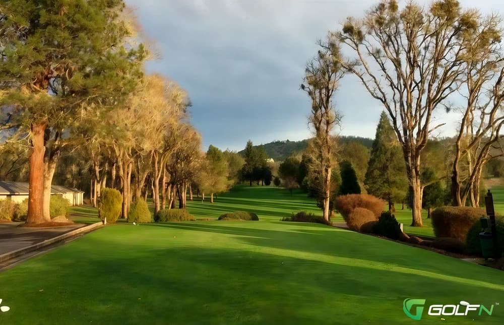 Roseburg Country Club in Roseburg, Oregon — private, 18-hole golf course, designed by George Junor