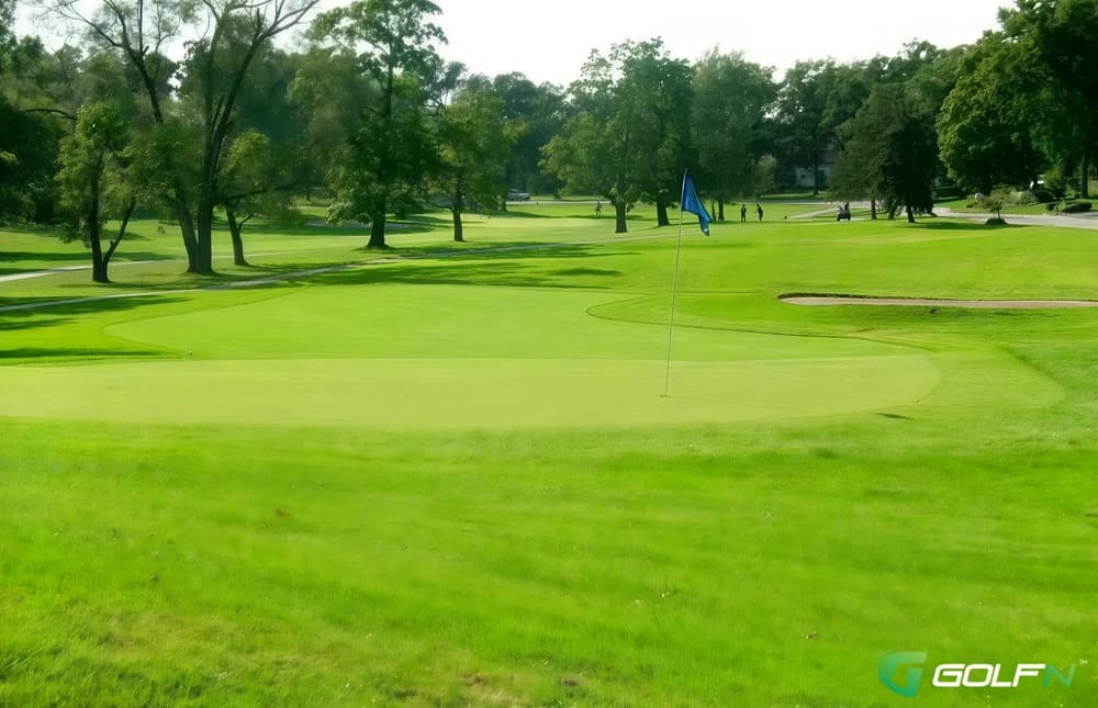 Lincoln Oaks Golf Course in Crete, Illinois — public, 18-hole golf course, designed by Tom Bendelow (1927)