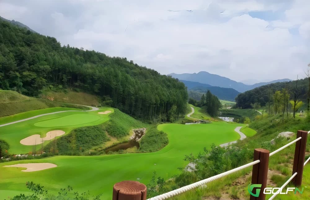 Hue-Venueg Country Club in Gapyeong-eup, Gyeongsangbugdo β semi-private, 9-hole golf course