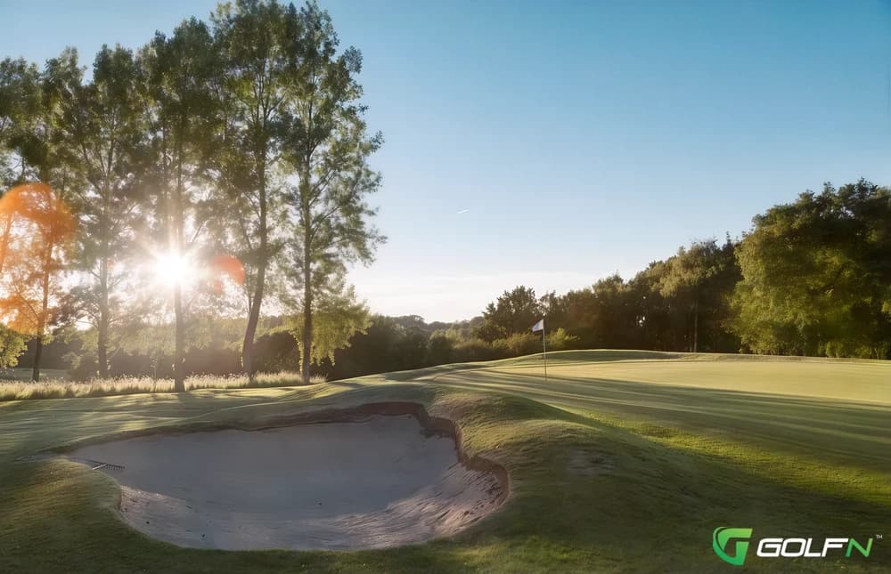 Rushcliffe Golf Club in Near Loughborough, England — private, 18-hole golf course
