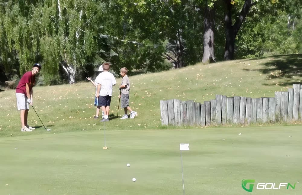 Harbour View Golf Course & Recreation Complex in Winnipeg, Manitoba — public, 9-hole golf course