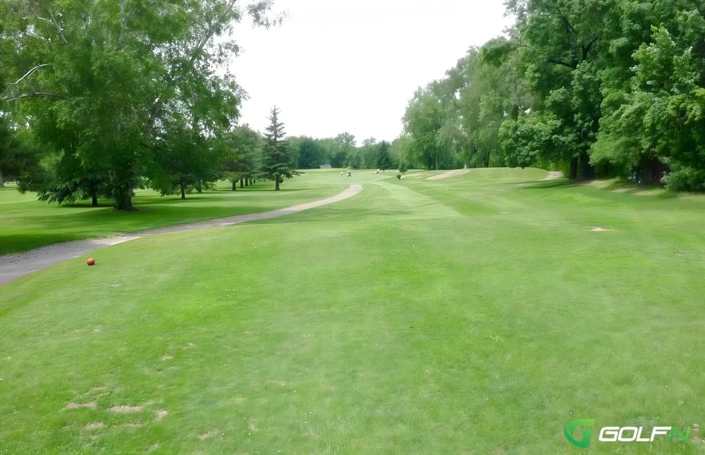 Metaberoutin Club De Golf in Trois Rivieres, Quebec — private, 18-hole golf course, designed by Albert Murray (1960)