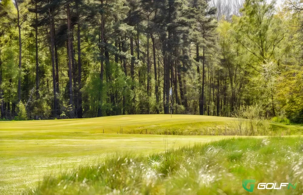 Minto Golf Club in Hawick, Scotland — semi-private, 18-hole golf course