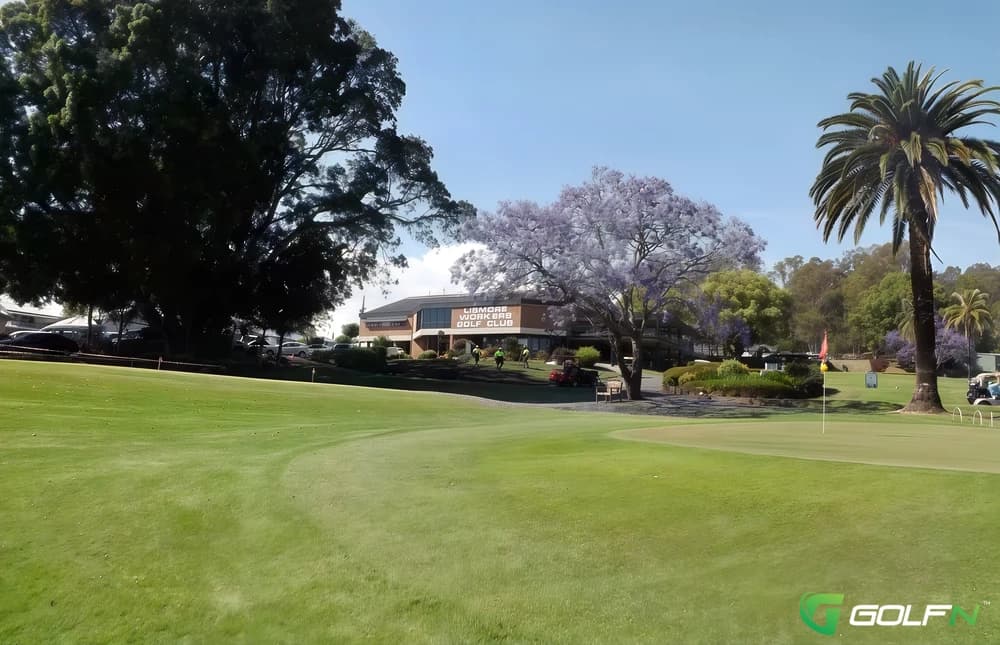 Lismore Workers Golf Club in Lismore, New South Wales β public, 18-hole golf course