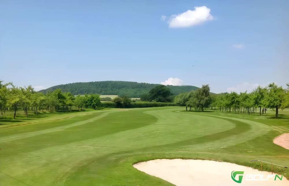 Burghill Valley Golf Club in Hereford, England — semi-private, 18-hole golf course