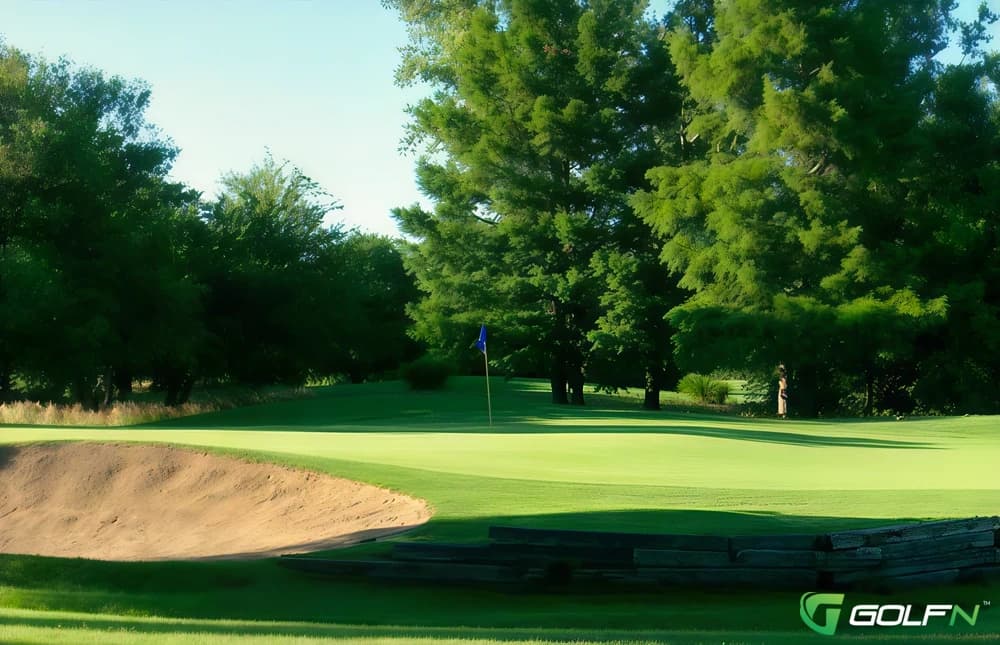 Tallgrass Country Club in Wichita, Kansas — private, 18-hole golf course, designed by Arthur Hills (1981)