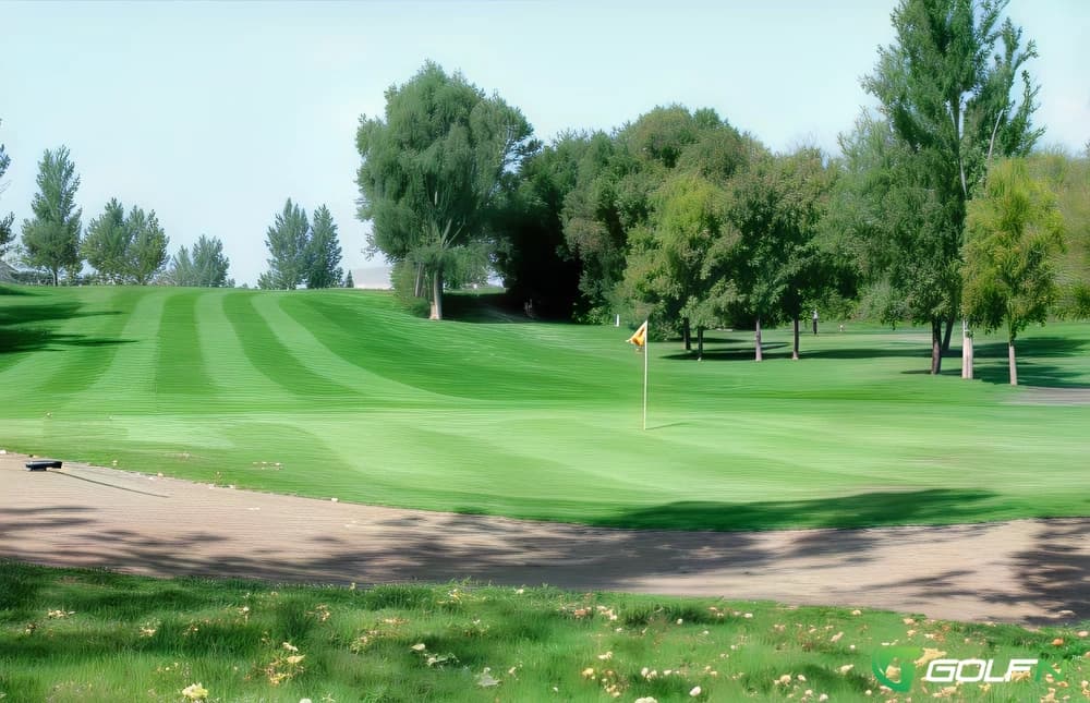 Rum River Hills Golf Club in Ramsey, Minnesota — public, 18-hole golf course, designed by Joel Goldstrand
