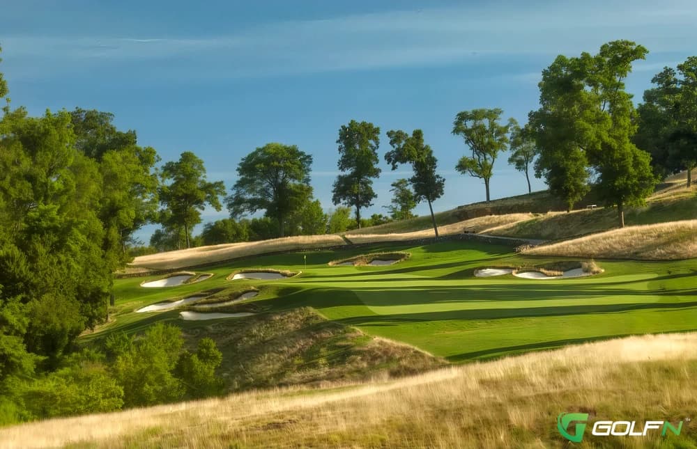 Hudson National Golf Club in Croton On Hudson, New York — private, 18-hole golf course, designed by Tom Fazio (1996)