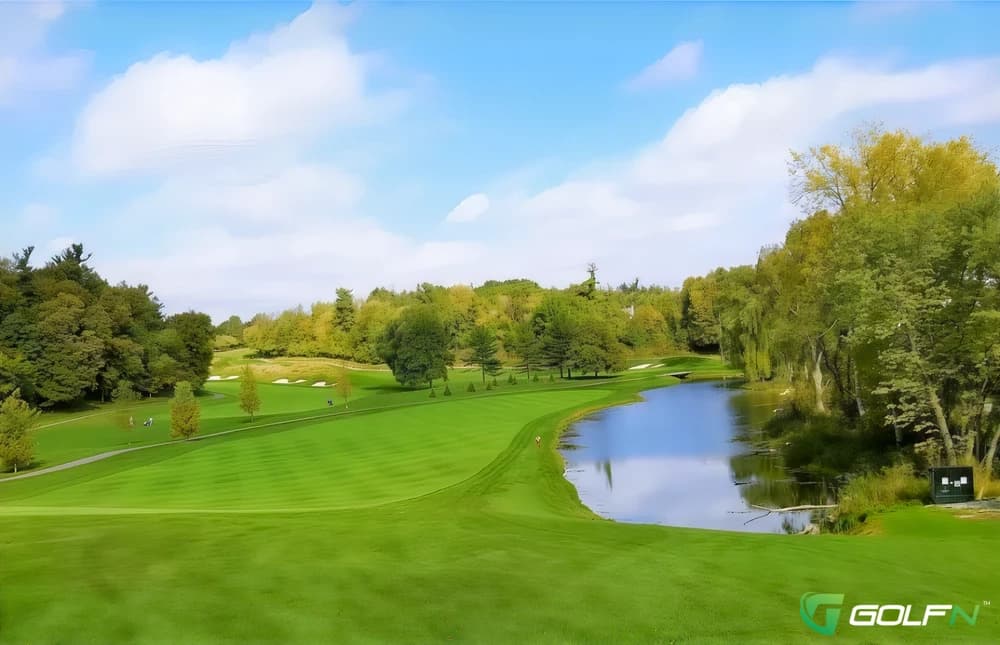 Bayview Country Club in Thornhill, Ontario — private, 18-hole golf course, designed by C. E. Robbie Robinson (1960)
