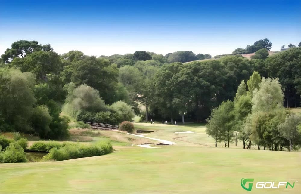 Fingle Glen Golf Hotel in Near Exeter, England — resort, 18-hole golf course