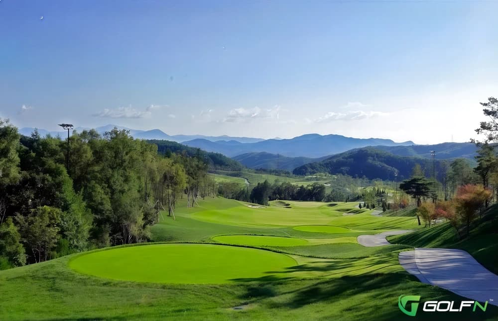 Bear Creek Chuncheon Golf Club in Chuncheon, Gang'weondo β 18-hole golf course