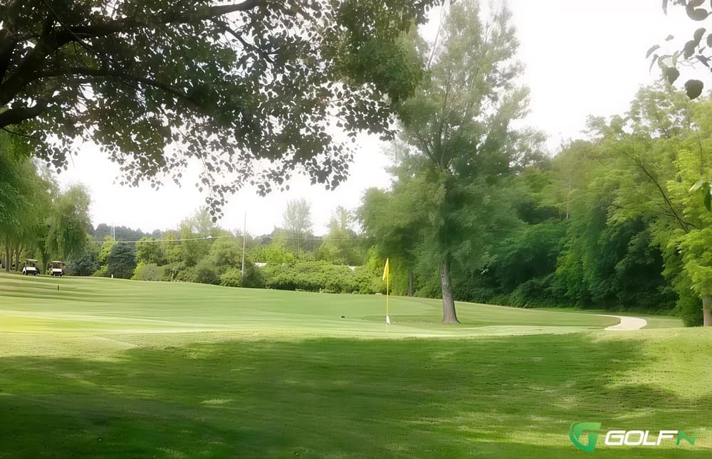Bliss Creek Golf Club in Sugar Grove, Illinois — public, 18-hole golf course, designed by Gary Kern (1992)