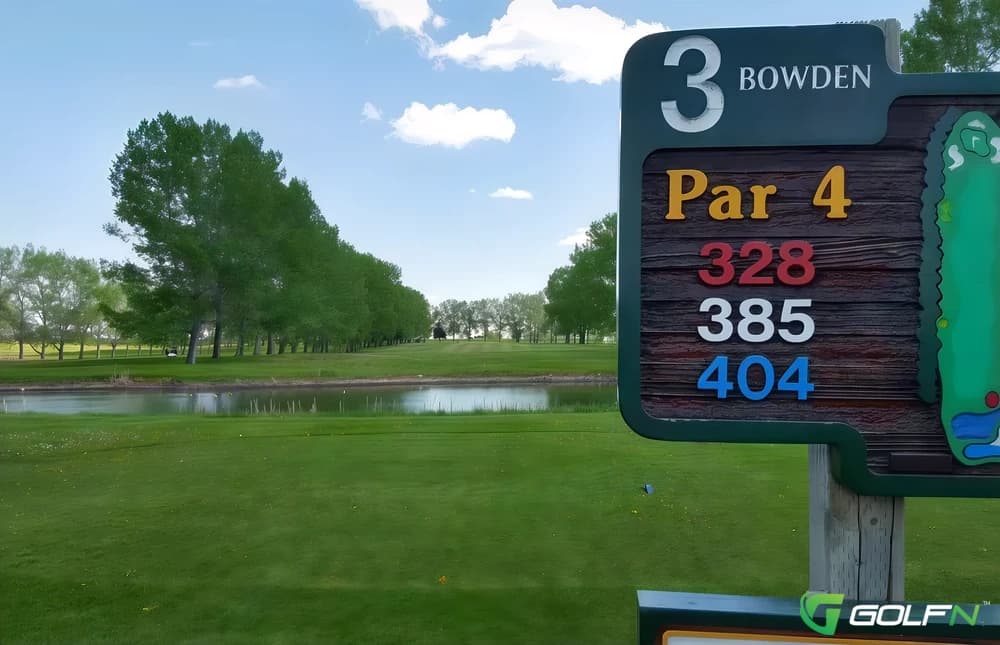 Bowden Hiway Golf Course in Bowden, Alberta — semi-private, 9-hole golf course