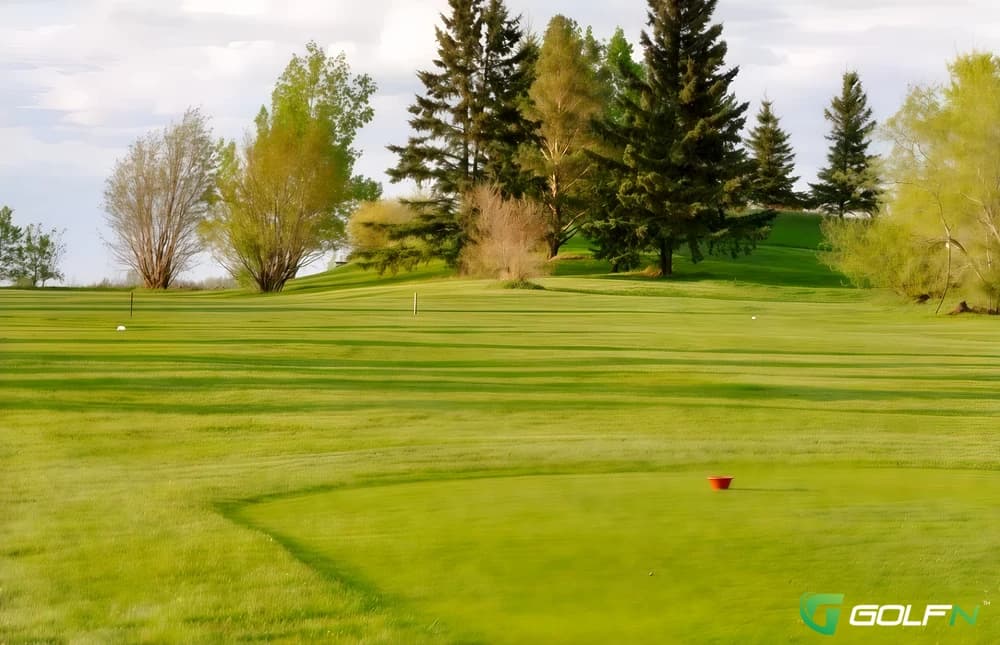 Buck/Clark-Fort In View Golf Club in Sturgeon County,, Alberta — semi-private, 18-hole golf course