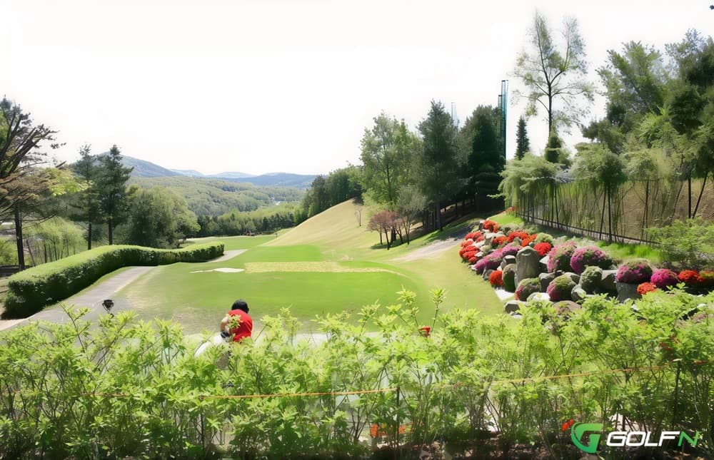 (Right)La Vie D'Or Country Club in Hwaseong-si, Gyeonggido — public, 9-hole golf course