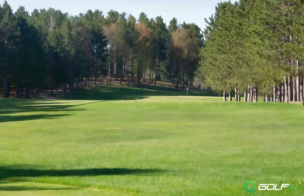 Gladstone Golf Club in Gladstone, Michigan — public, 18-hole golf course, designed by A. H. Jolly