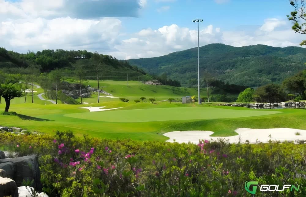 Guni Country Club ~ West in Gunwi-gun, Gyeonggido β 18-hole golf course