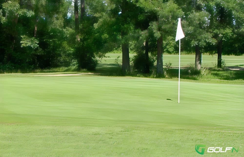 River Oaks Golf Course in Ritchot, Manitoba — public, 18-hole golf course