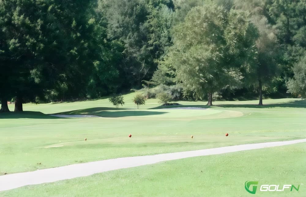 Lenoir Golf Course in Lenoir, North Carolina — semi-private, 18-hole golf course, designed by Donald Ross (1945)