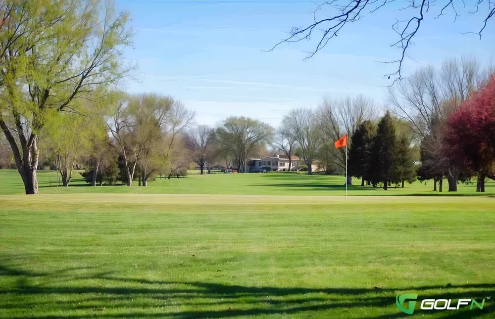Hillcrest Golf And Country Club in Yankton, South Dakota — semi-private, 18-hole golf course, designed by Homer Fieldhouse