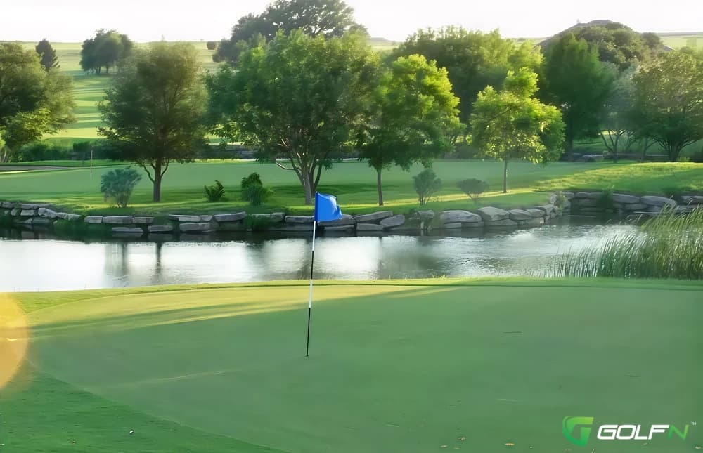 Canyon West Golf Club in Weatherford, Texas — public, 18-hole golf course, designed by Wes & Stan Mickle (1997)
