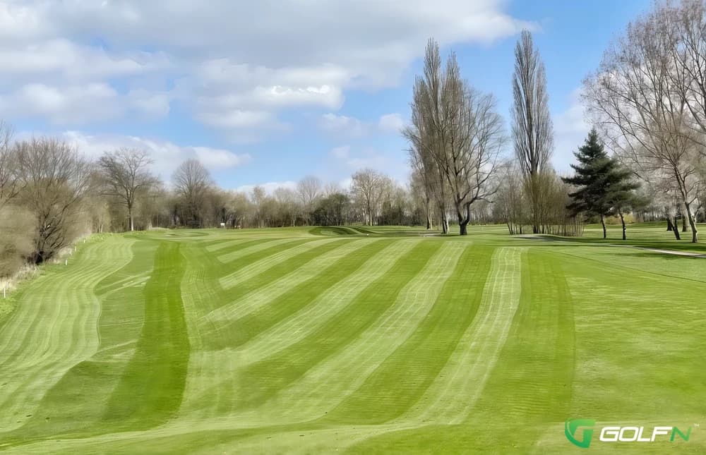 Blakes Golf Club in North Weald, England — semi-private, 18-hole golf course, designed by Henry Cotton (1962)