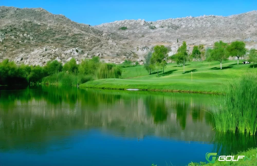 Hemet Golf Club in Hemet, California — public, 18-hole golf course, designed by Brian Curley (2003)