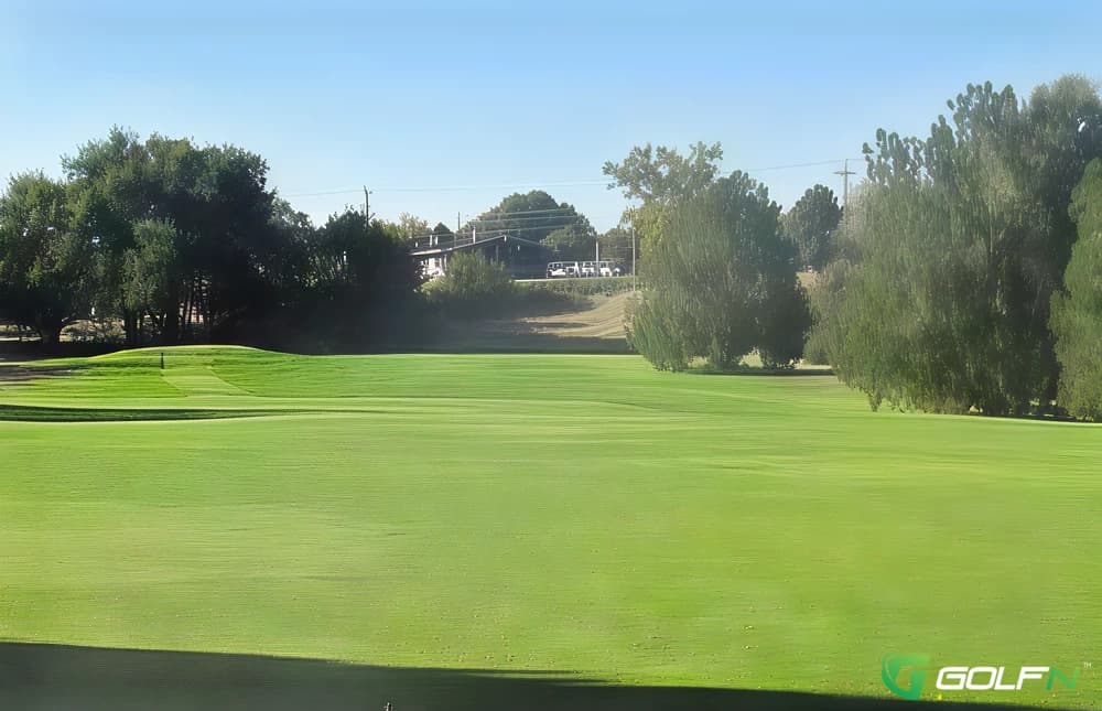 Sunset Hills Golf Course in Chico, California — public, 9-hole golf course
