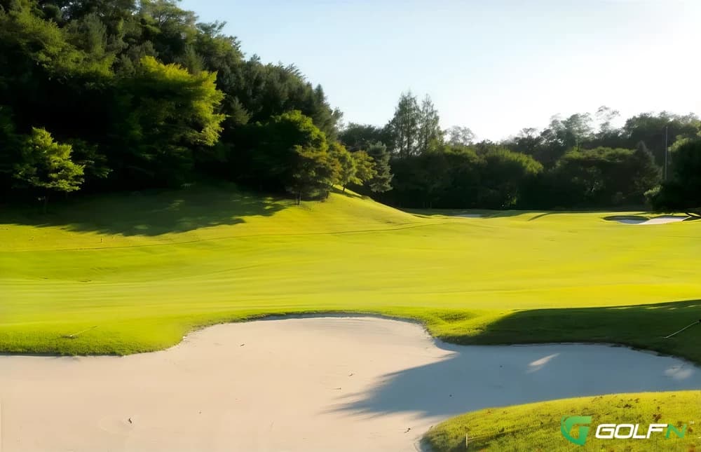 Namboo Country Club ~ Left in Yongin-si , Gyeonggido β private, 18-hole golf course