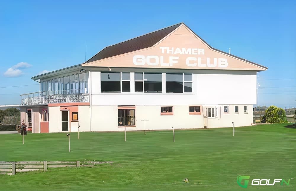 Thames Golf Club in Waikato β 18-hole golf course