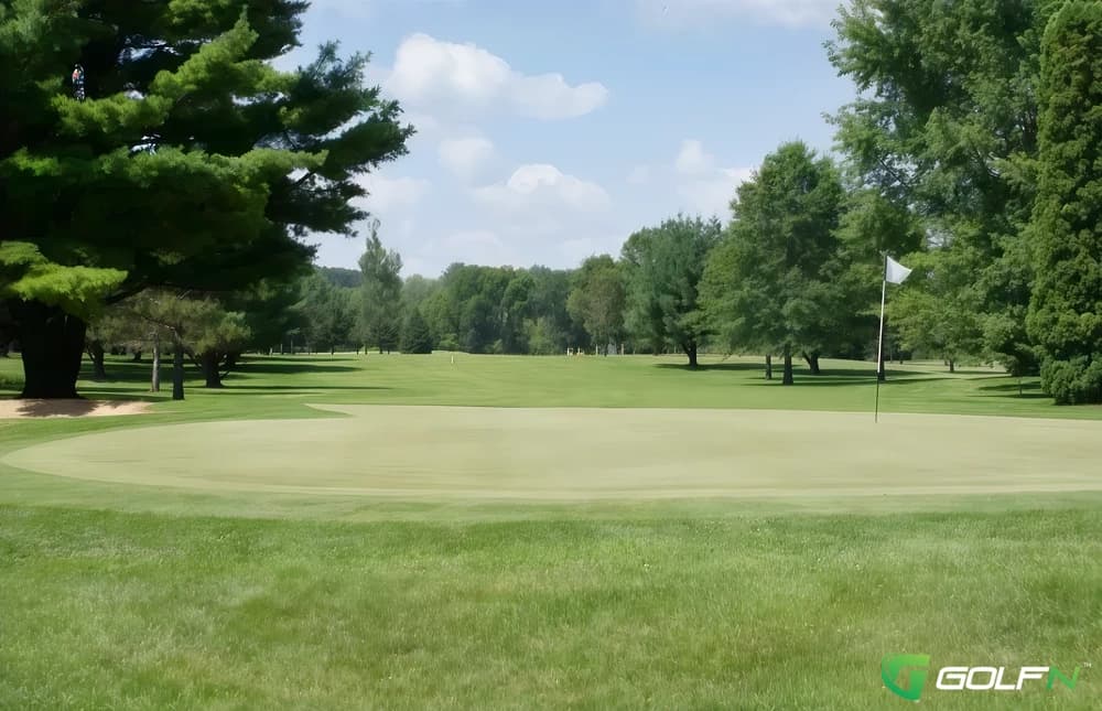 Oneota Golf & Country Club in Decorah, Iowa — semi-private, 18-hole golf course, designed by William Langford (1921)