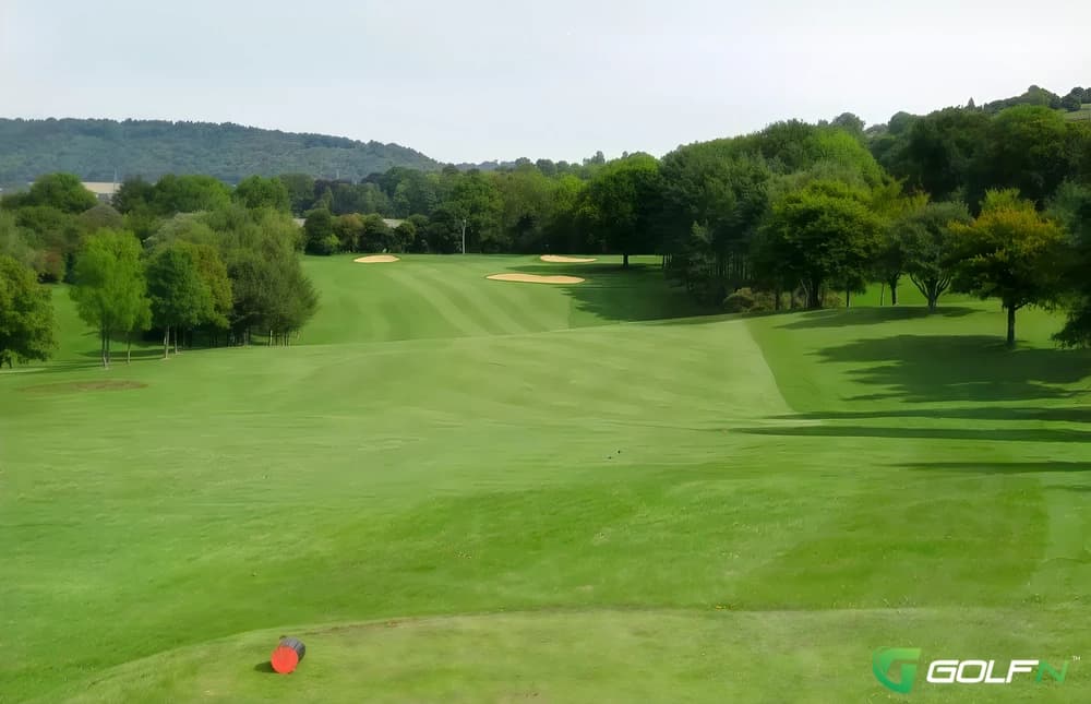 Ellesborough Golf Club in Aylesbury, England — private, 18-hole golf course, designed by Willie Park, Jr. (1906)
