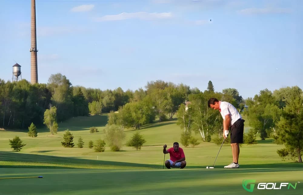 Club De Golf Duparquet in Duparquet, Quebec — semi-private, 9-hole golf course