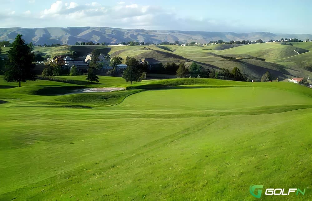 Quail Ridge Golf Course in Winfield, Kansas — public, 18-hole golf course, designed by Jerry Slack (1992)