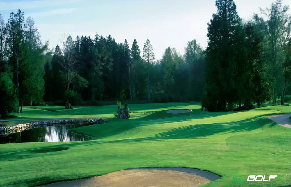 Bear Creek Country Club in Woodinville, Washington — private, 18-hole golf course, designed by Jack Frei