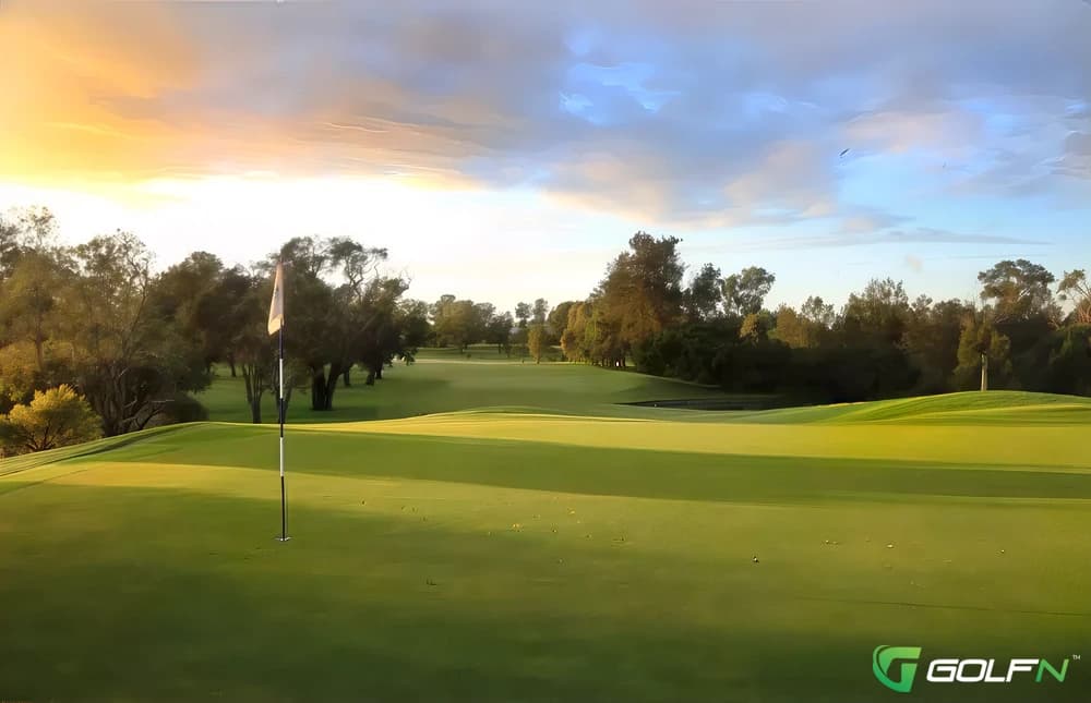 19-21 - The Brisbane Golf Club in Yeerongpilly, Queensland β private, 3-hole golf course, designed by Carnegie Clark (1904)