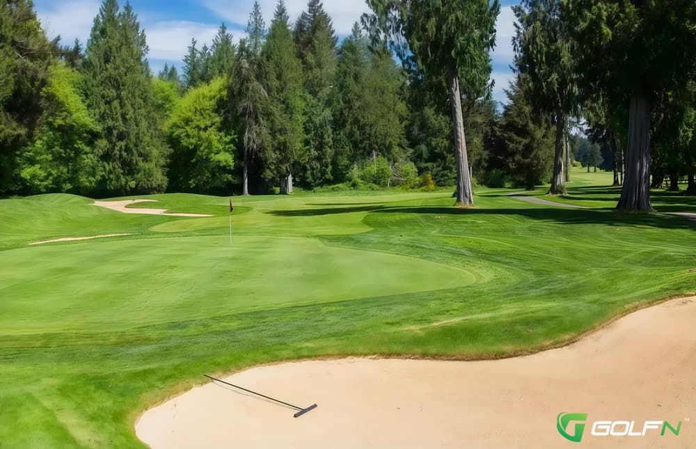 Indian Summer Golf & Country Club in Olympia, Washington — private, 18-hole golf course, designed by Peter Thompson (1992)