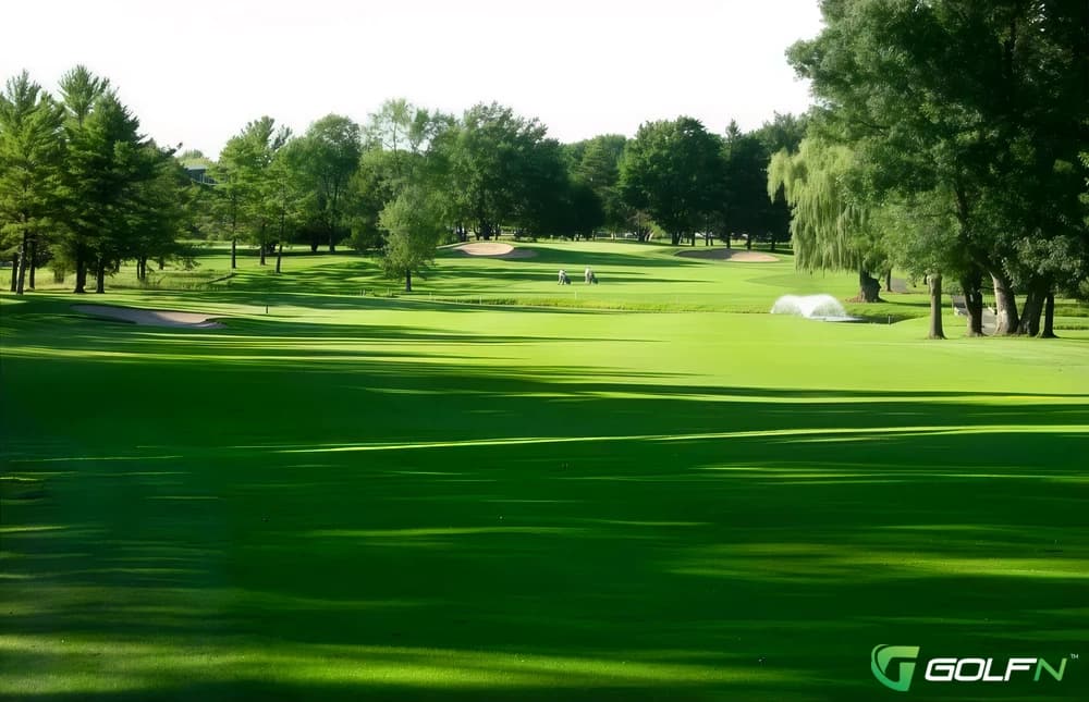 South - Elm Ridge Country Club in Ile Bizard, Quebec — private, 36-hole golf course, designed by Mike Weir