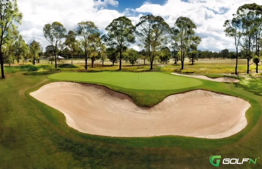 Oak Mountain Championship Golf Course in Carrollton, Georgia — semi-private, 18-hole golf course