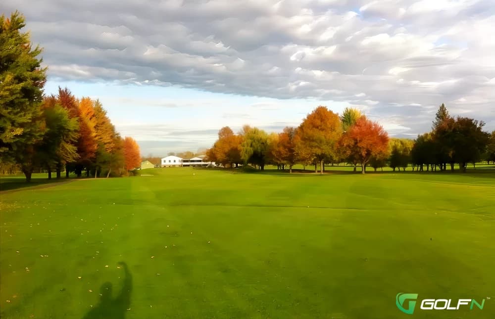Red (9 Hole)-Caughnawaga Golf Club in Kahnawake, Quebec — semi-private, 9-hole golf course