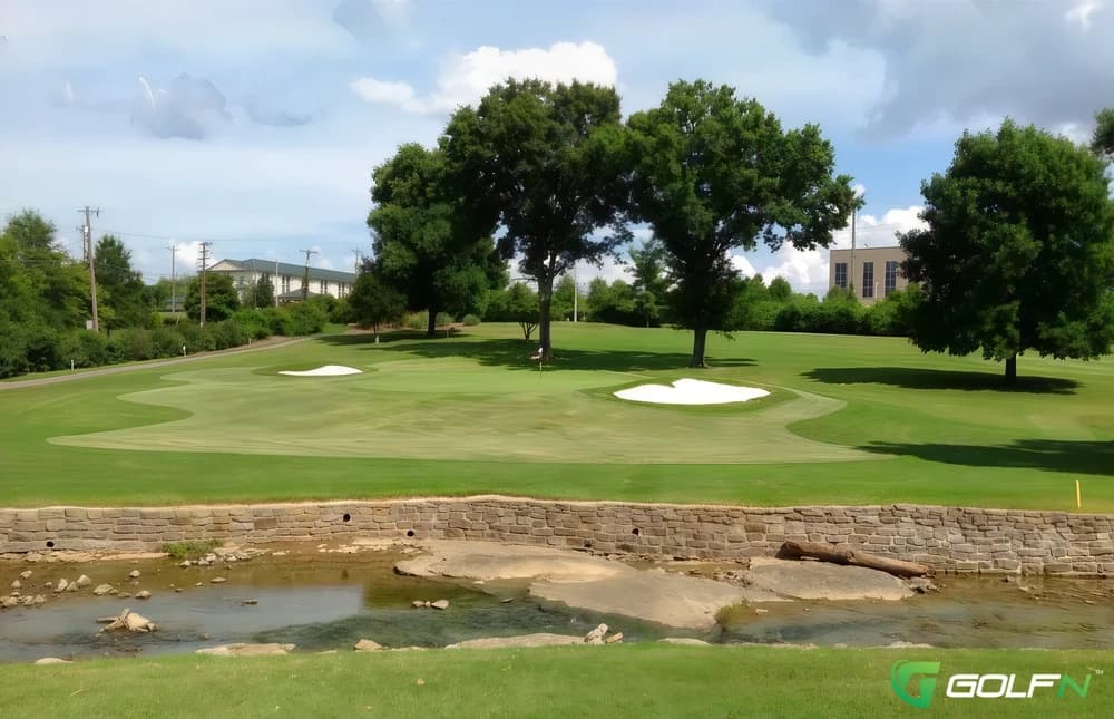 Bluegrass Yacht & Country Club in Hendersonville, Tennessee — private, 18-hole golf course, designed by Bob Cupp