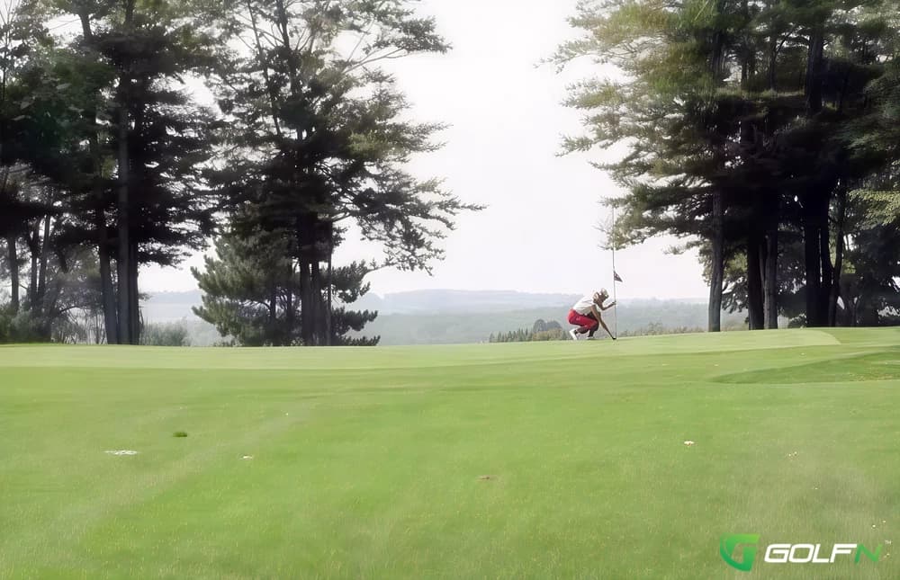 Campbell River Golf Club in Campbell River, British Columbia — semi-private, 18-hole golf course