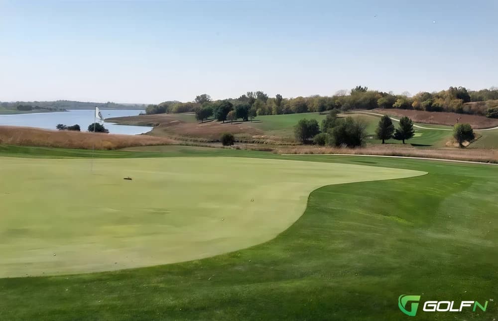 Mozingo Lake Golf Course - Watson 9 in Maryville , Missouri — 9-hole golf course, designed by Donald Sechrest (1995)