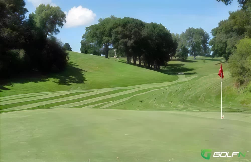 Bunker Hill Golf Course in Dubuque, Iowa — public, 18-hole golf course