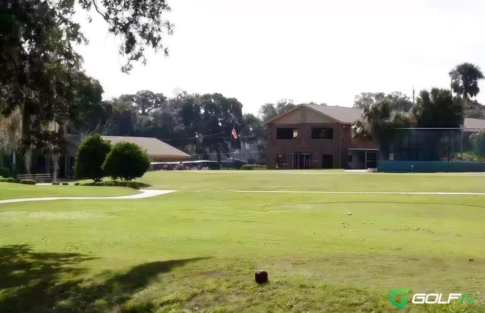 Tomoka Oaks Golf & Country Club in Ormond Beach, Florida — semi-private, 18-hole golf course, designed by Porter Gibson